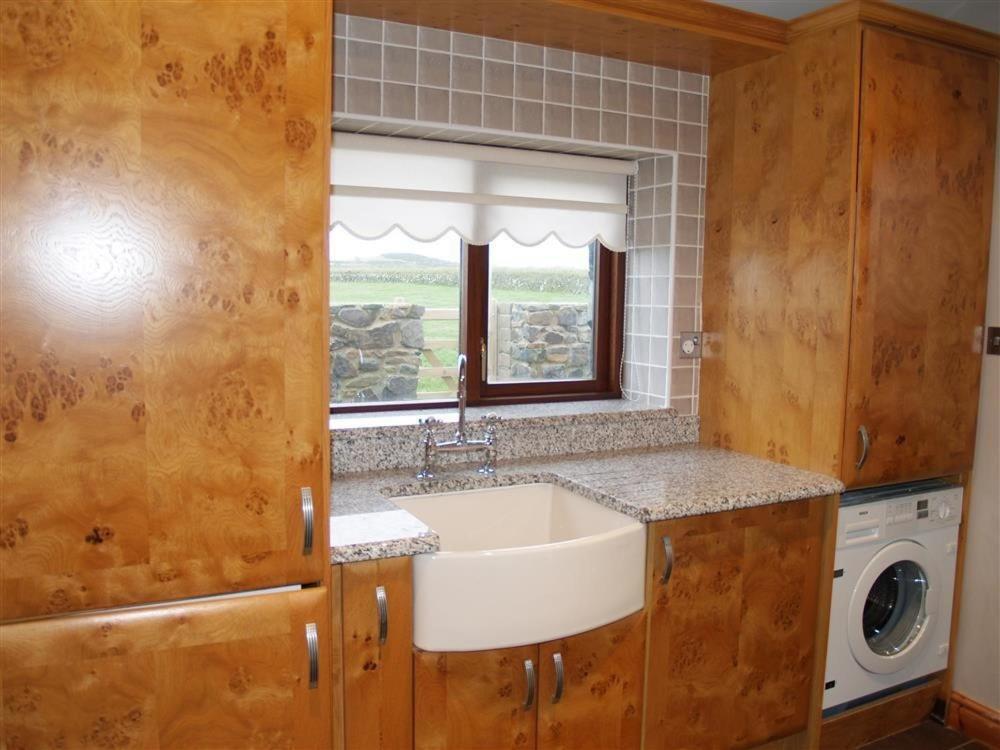 Cable Cottage Фишгард Экстерьер фото